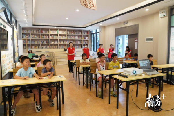 配资公司选配资配资 粤韵结硕果：高校学子携粤剧进英德乡村，校地联动谱美育新篇